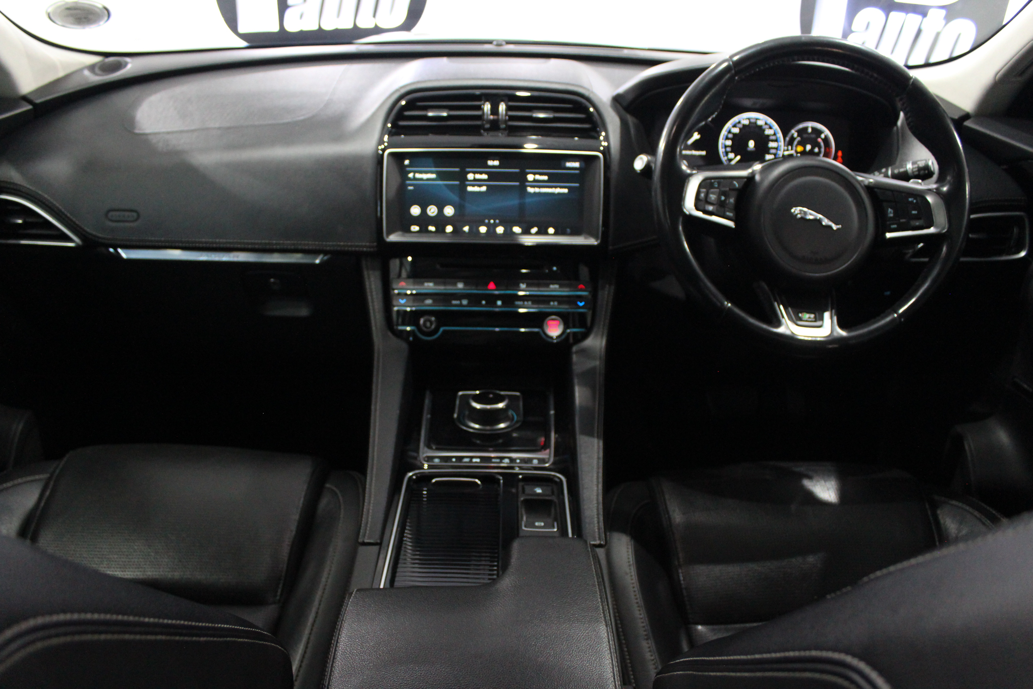 2018 Jaguar F-Pace 25d AWD R-Sport