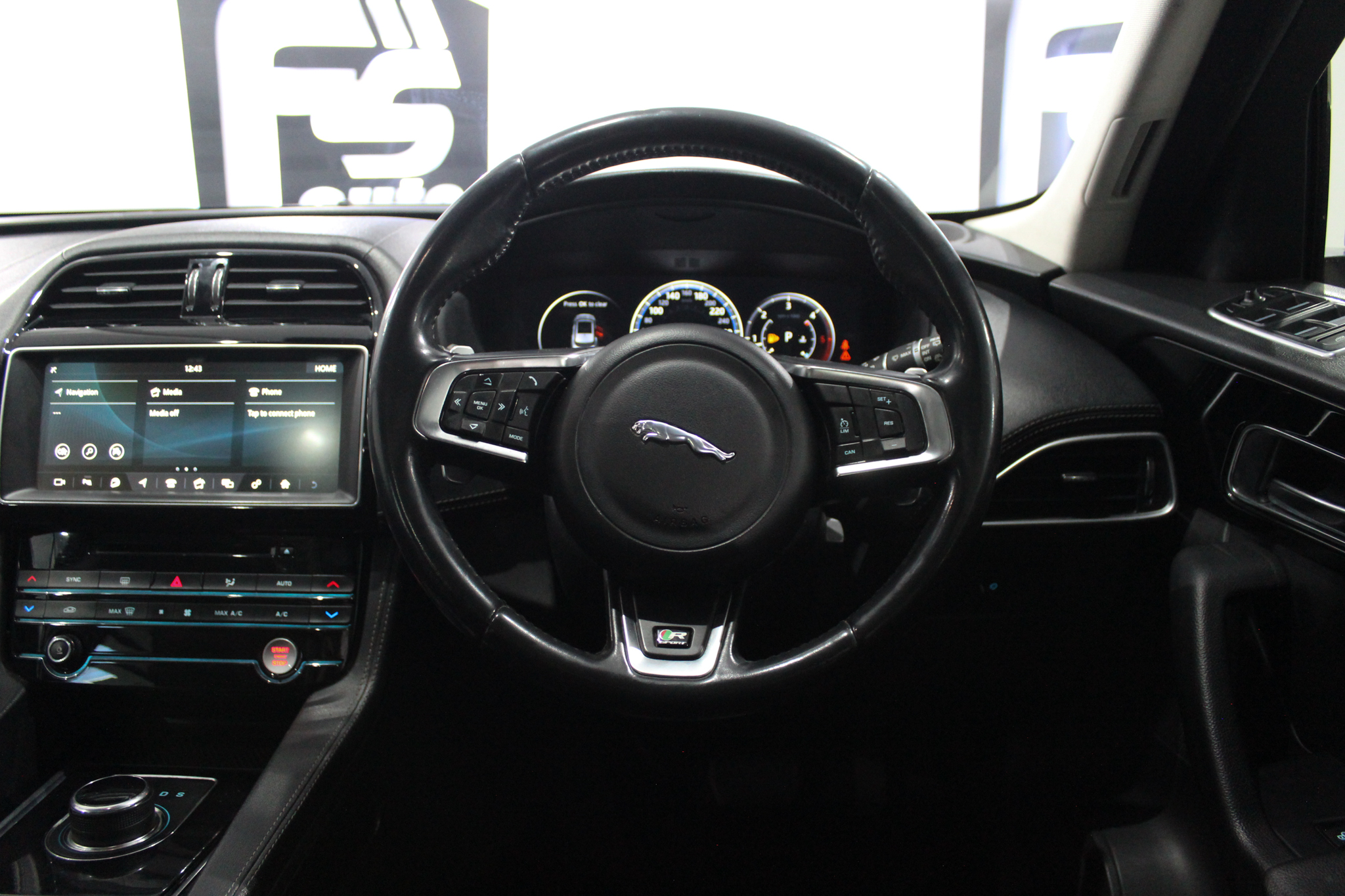 2018 Jaguar F-Pace 25d AWD R-Sport