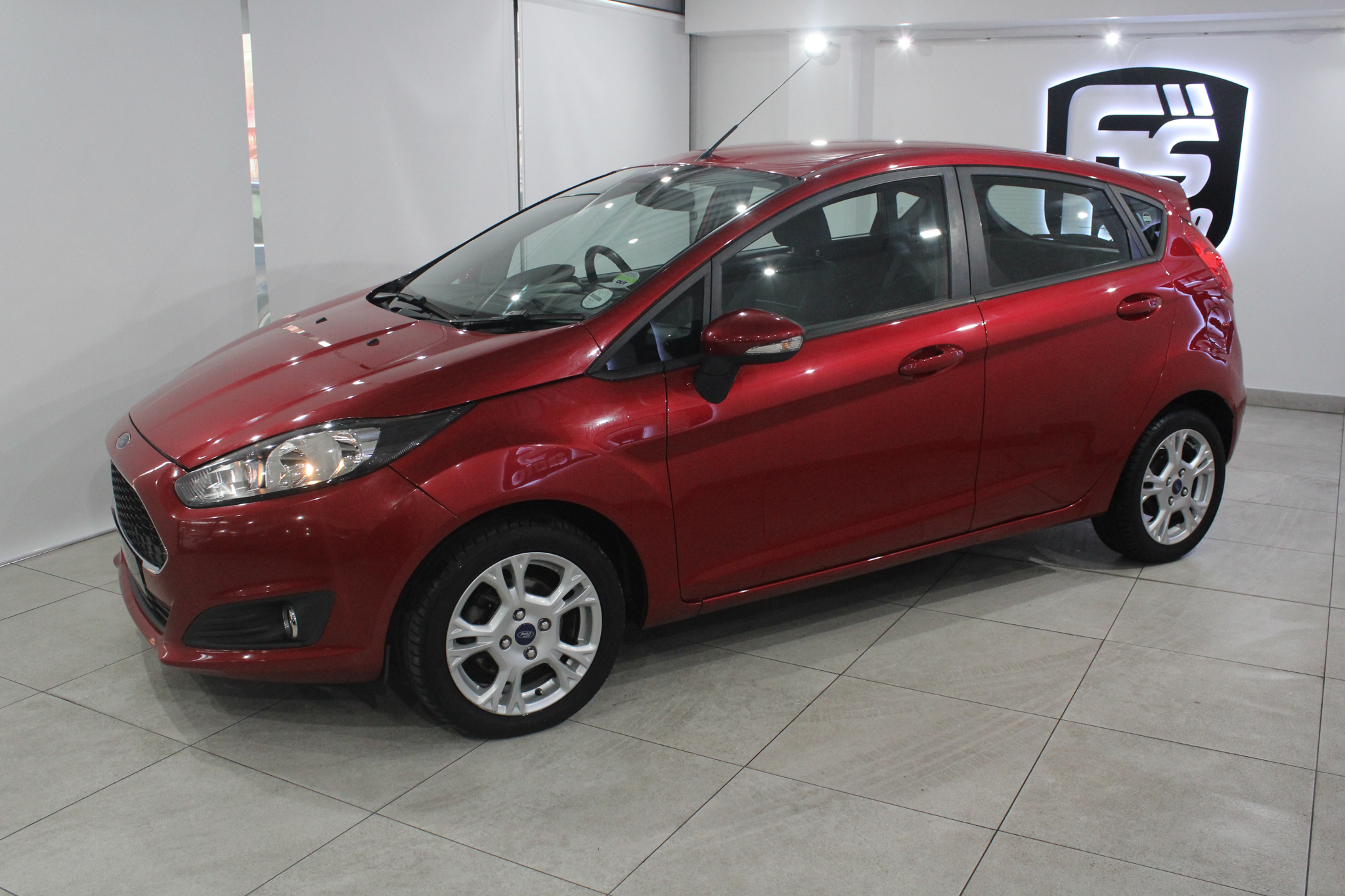 2017 Ford Fiesta 5-Door 1.0T Trend