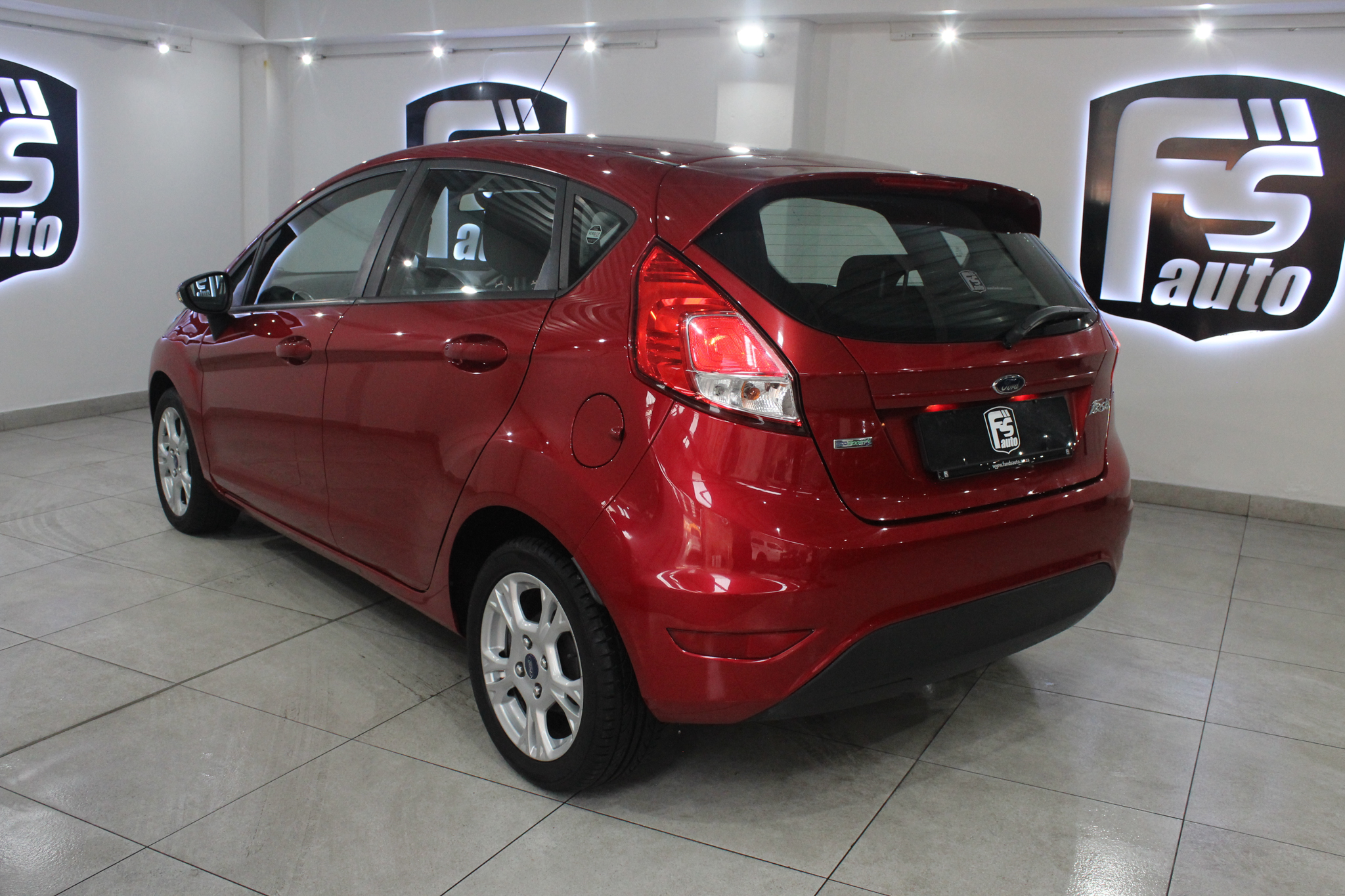 2017 Ford Fiesta 5-Door 1.0T Trend