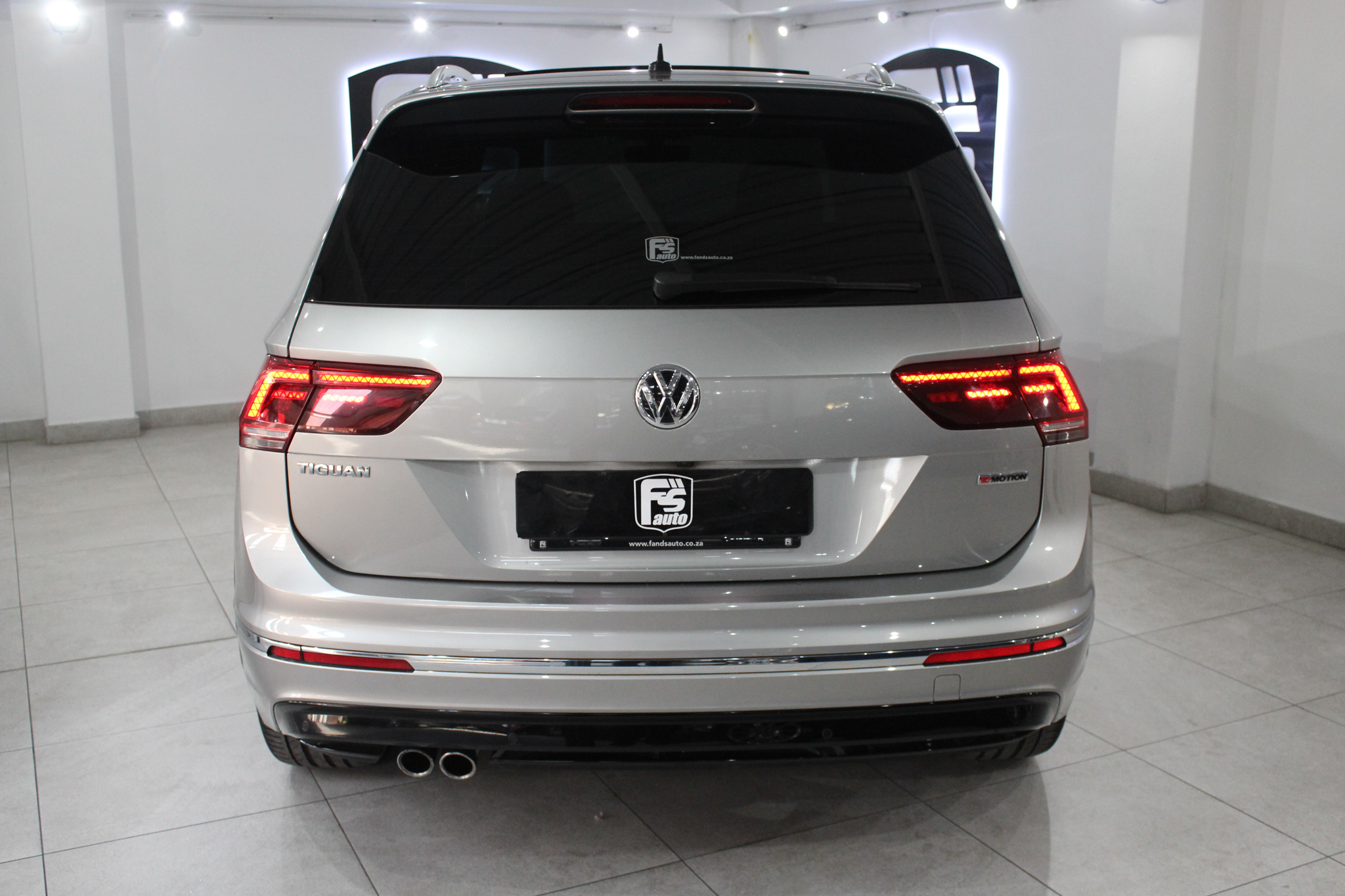 2018 VW Tiguan 2.0 TDI Highline R-line Auto