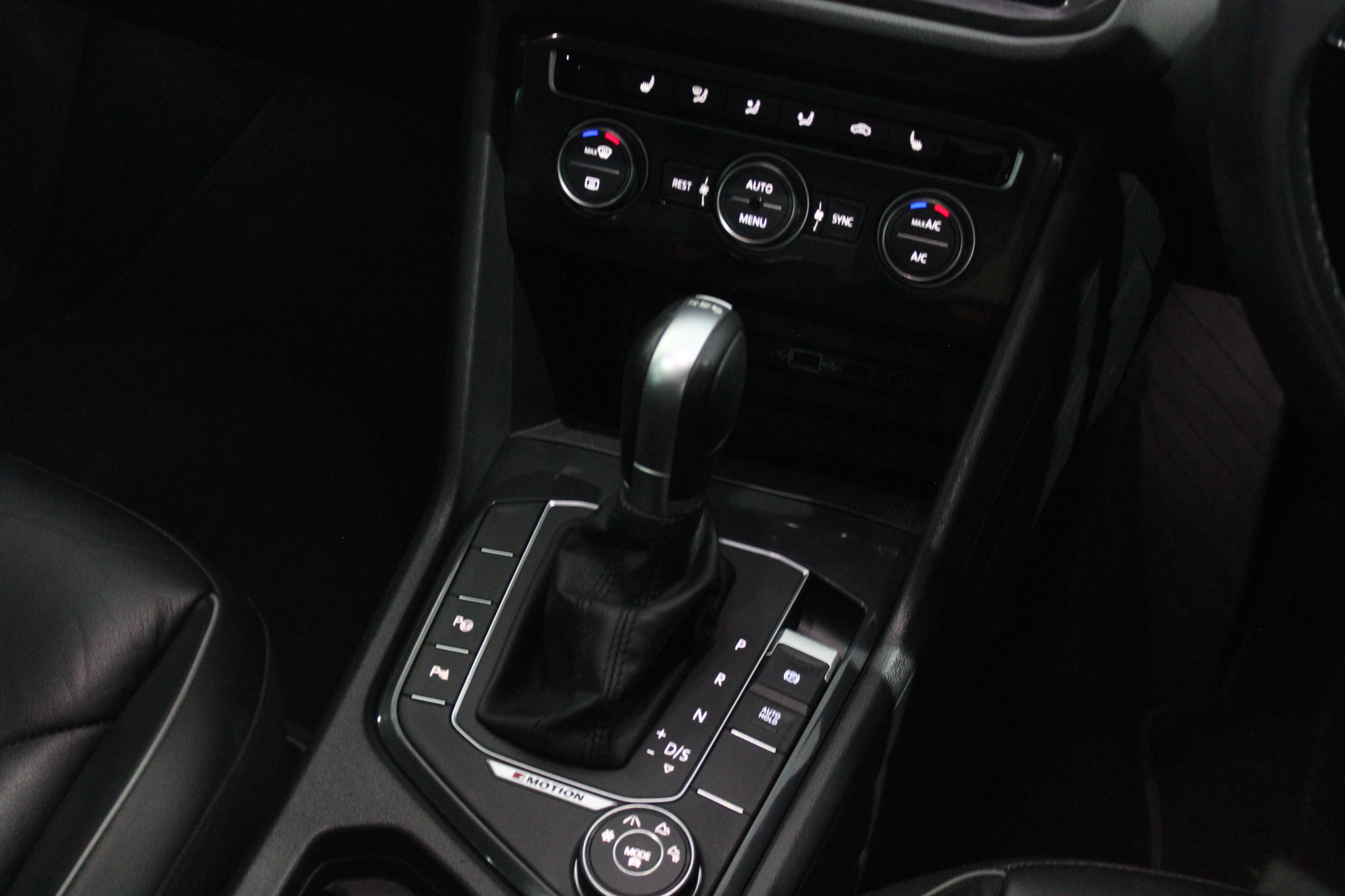 2018 VW Tiguan 2.0 TDI Highline R-line Auto