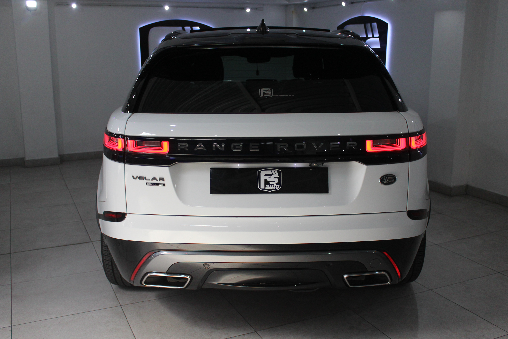 2019 and Rover Range Rover Velar