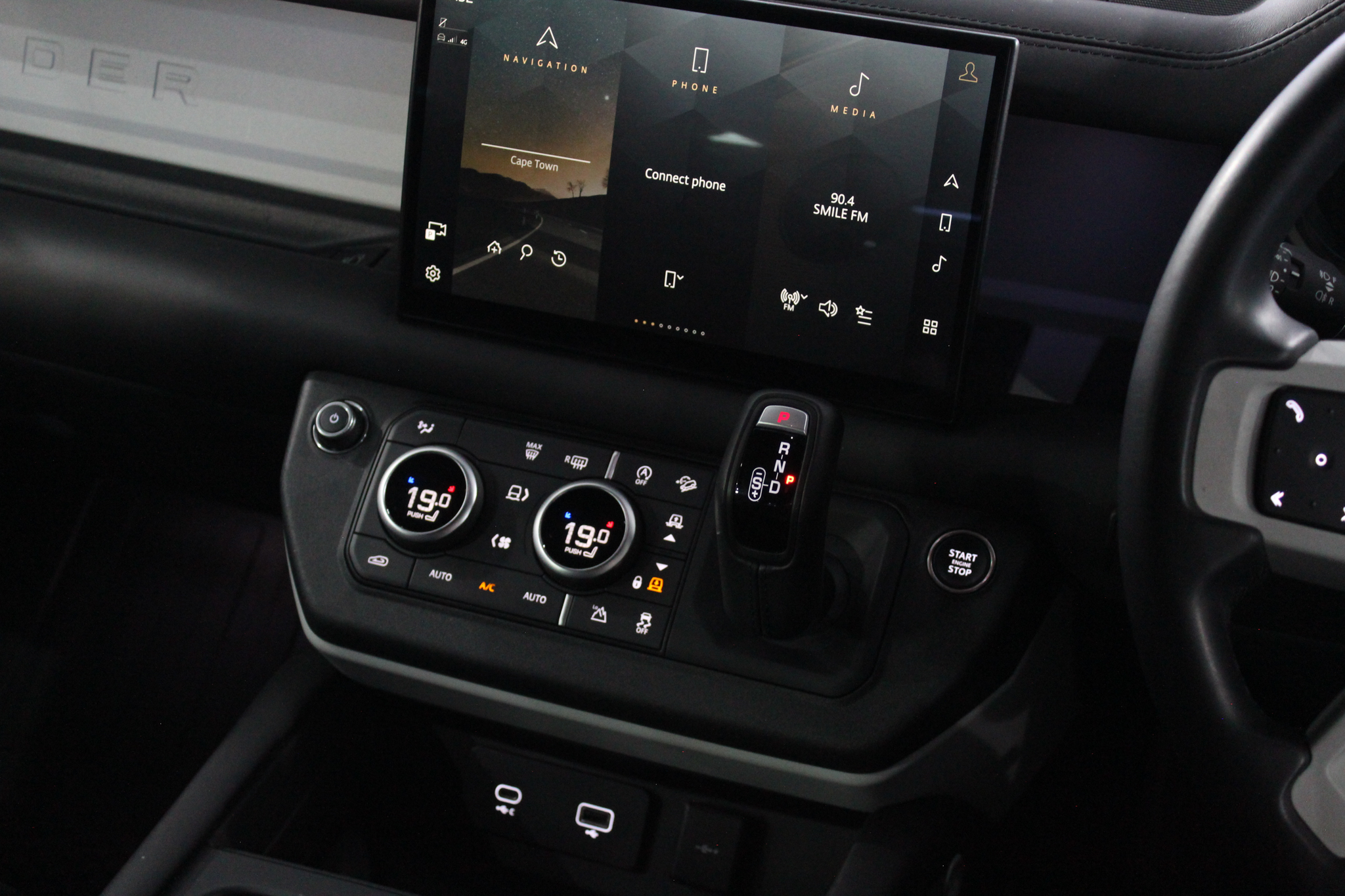 2023 Land Rover Defender 110 D300 X-Dynamic HSE