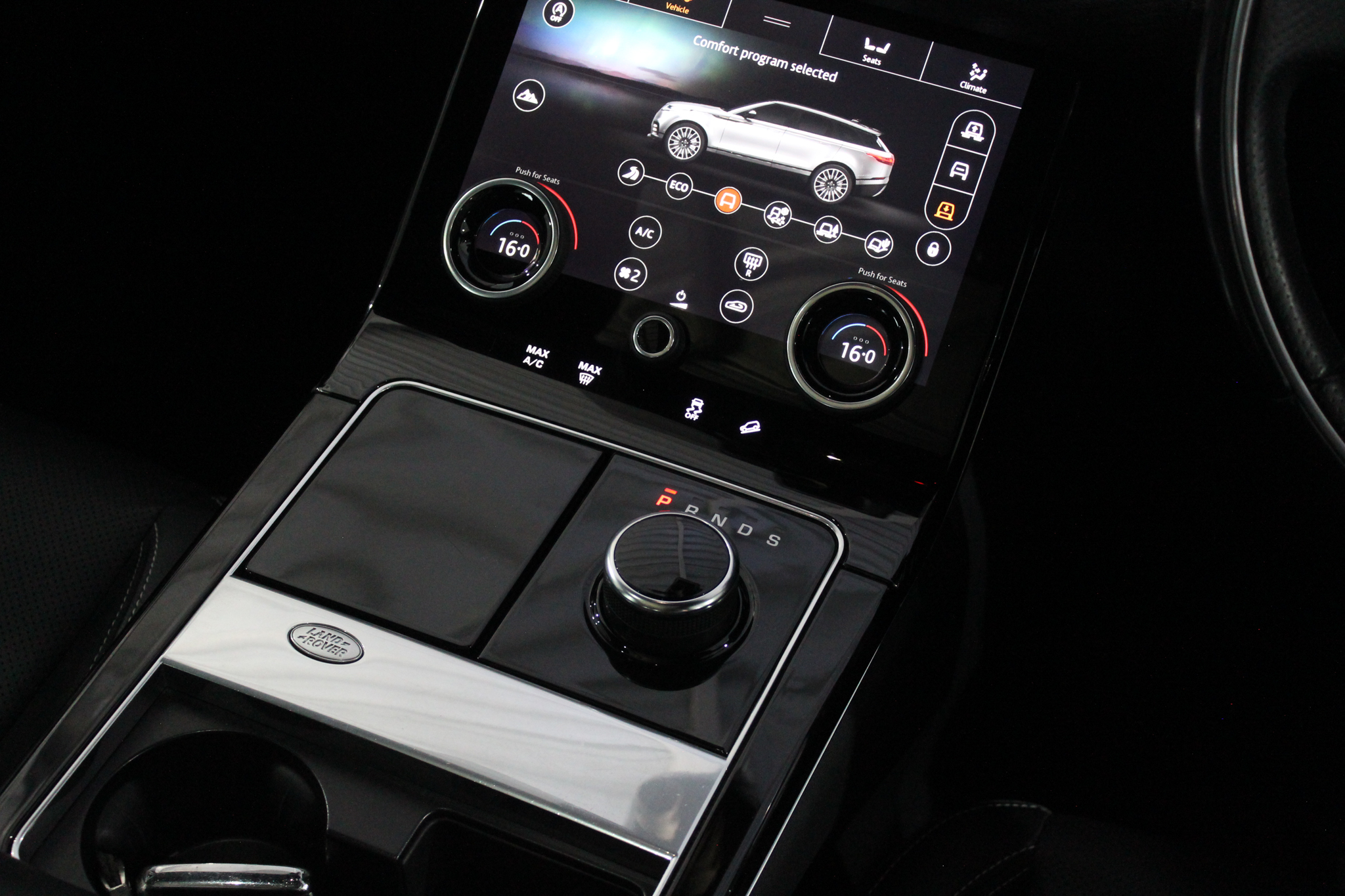 2019 and Rover Range Rover Velar