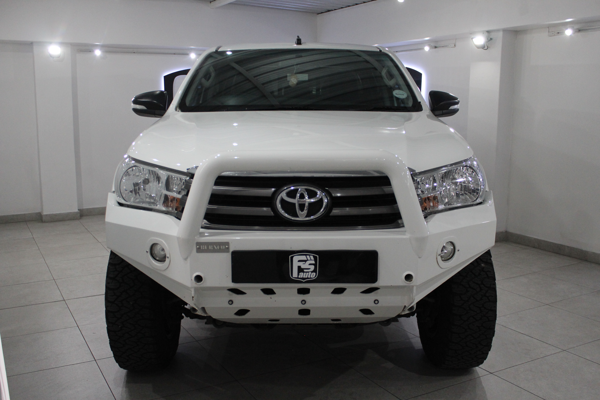 2017 TOYOTA HILUX 2.4GD-6 DOUBLE CAB