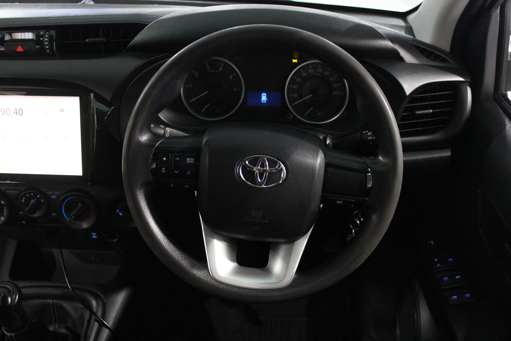 2017 TOYOTA HILUX 2.4GD-6 DOUBLE CAB