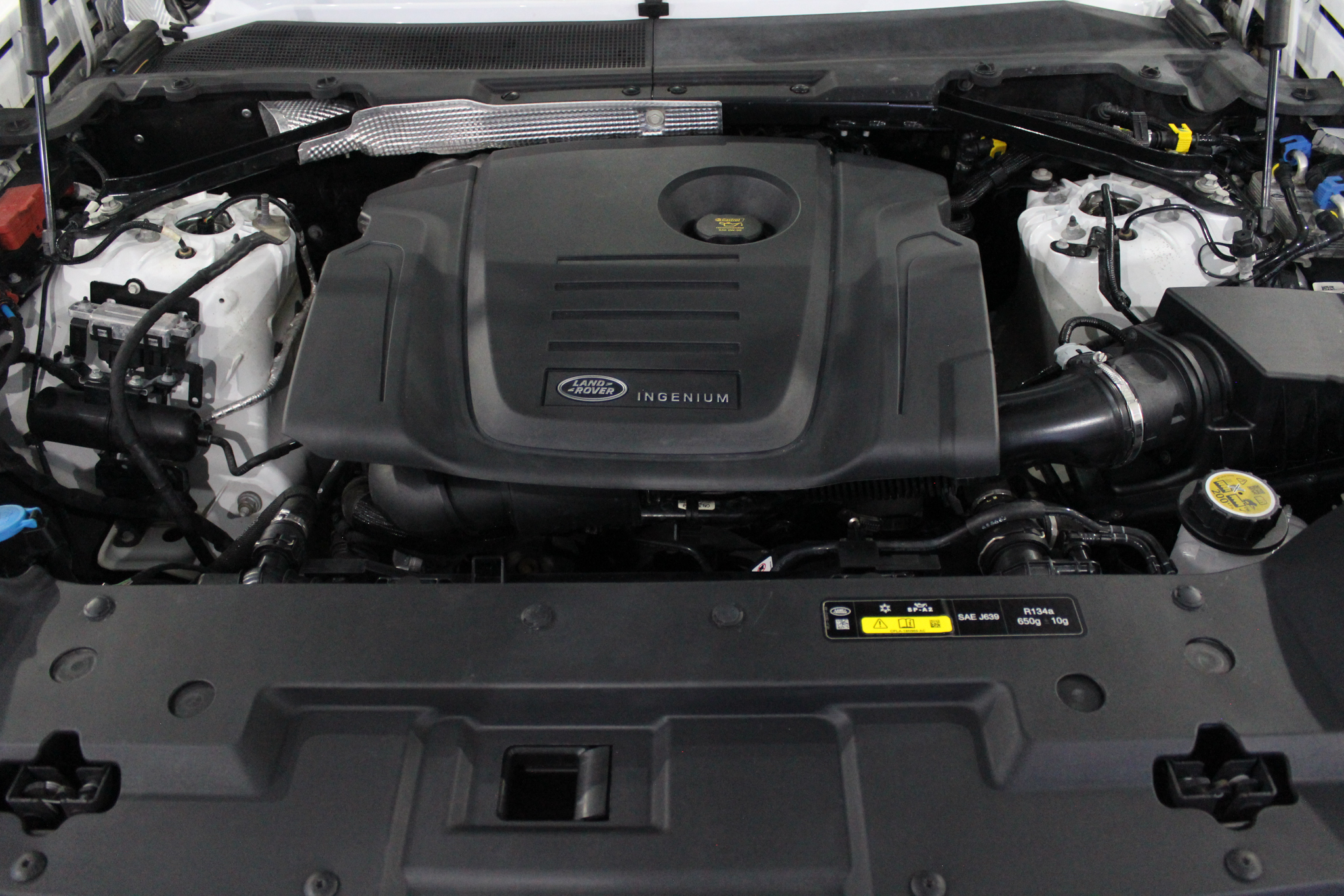 2021 LAND ROVER DEFENFER D240 SE