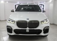 2019 BMW 5 M50D