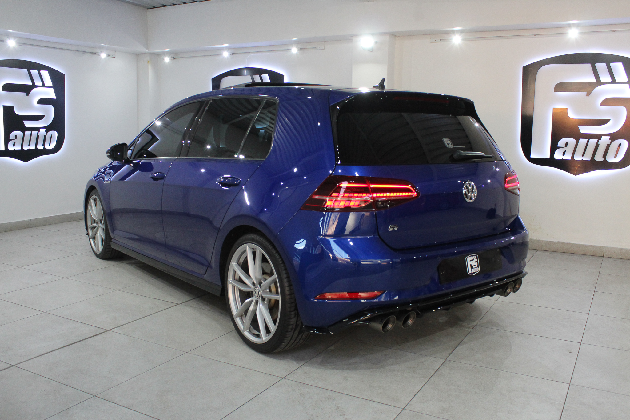 2019 Volkswagen Golf R