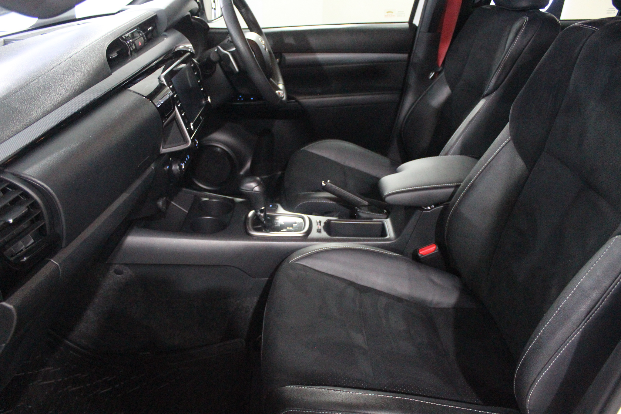 2025 Toyota Hilux 2.8GD-6 Double Cab 4×4 GR-Sport