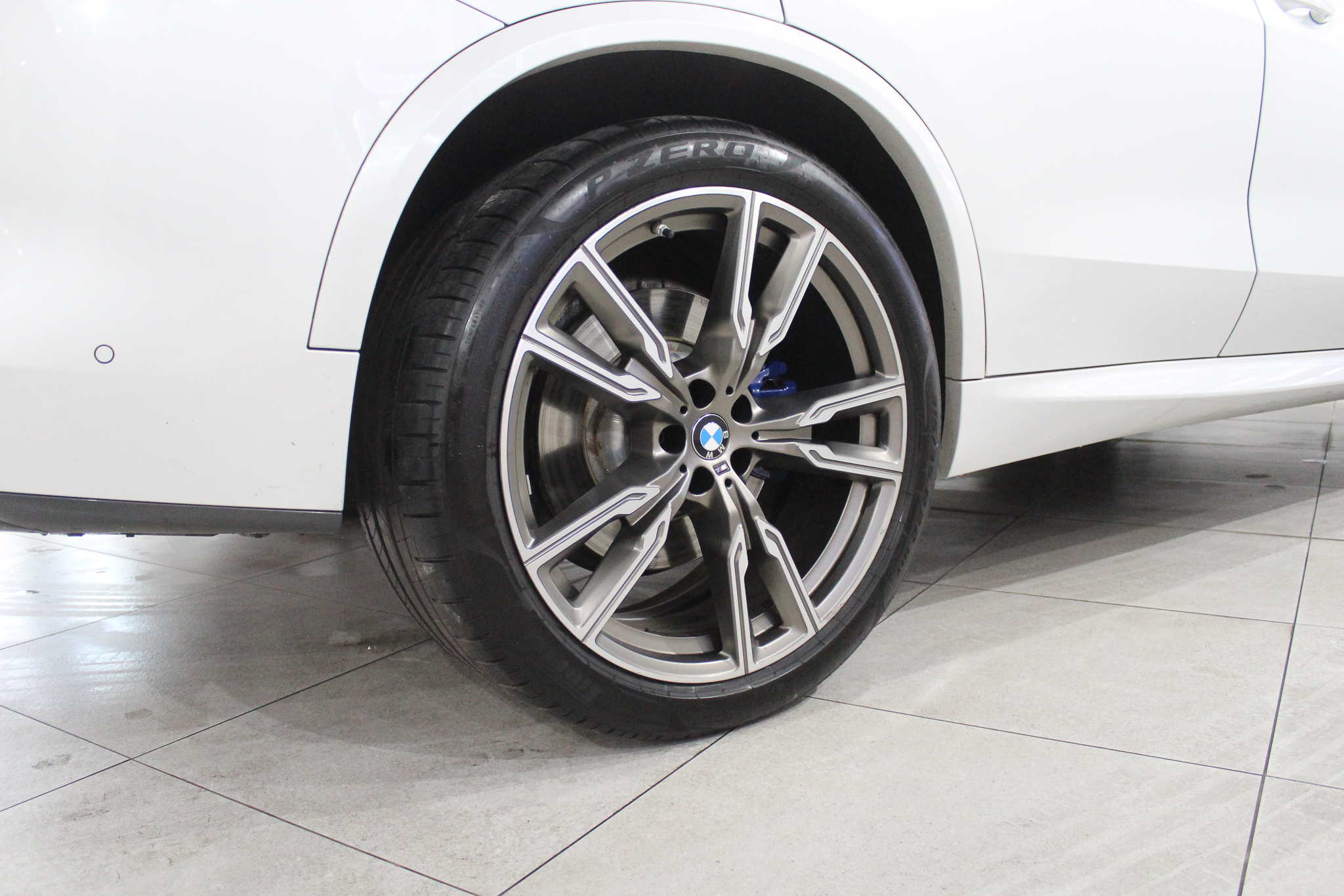 2019 BMW 5 M50D