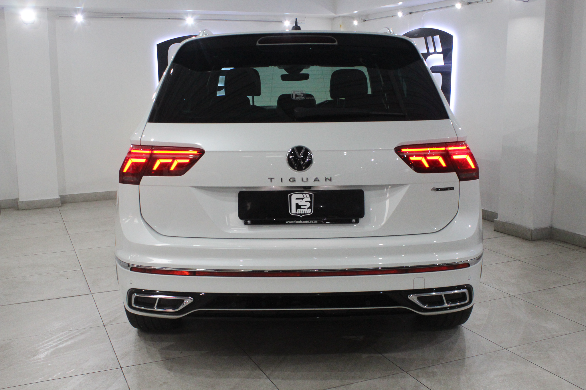 Volkswagen Tiguan 2.0TSI 162kW 4Motion R-Line