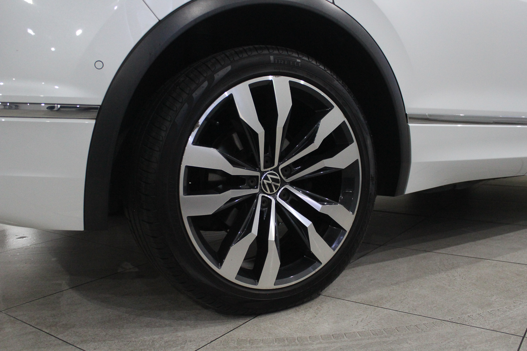 Volkswagen Tiguan 2.0TSI 162kW 4Motion R-Line