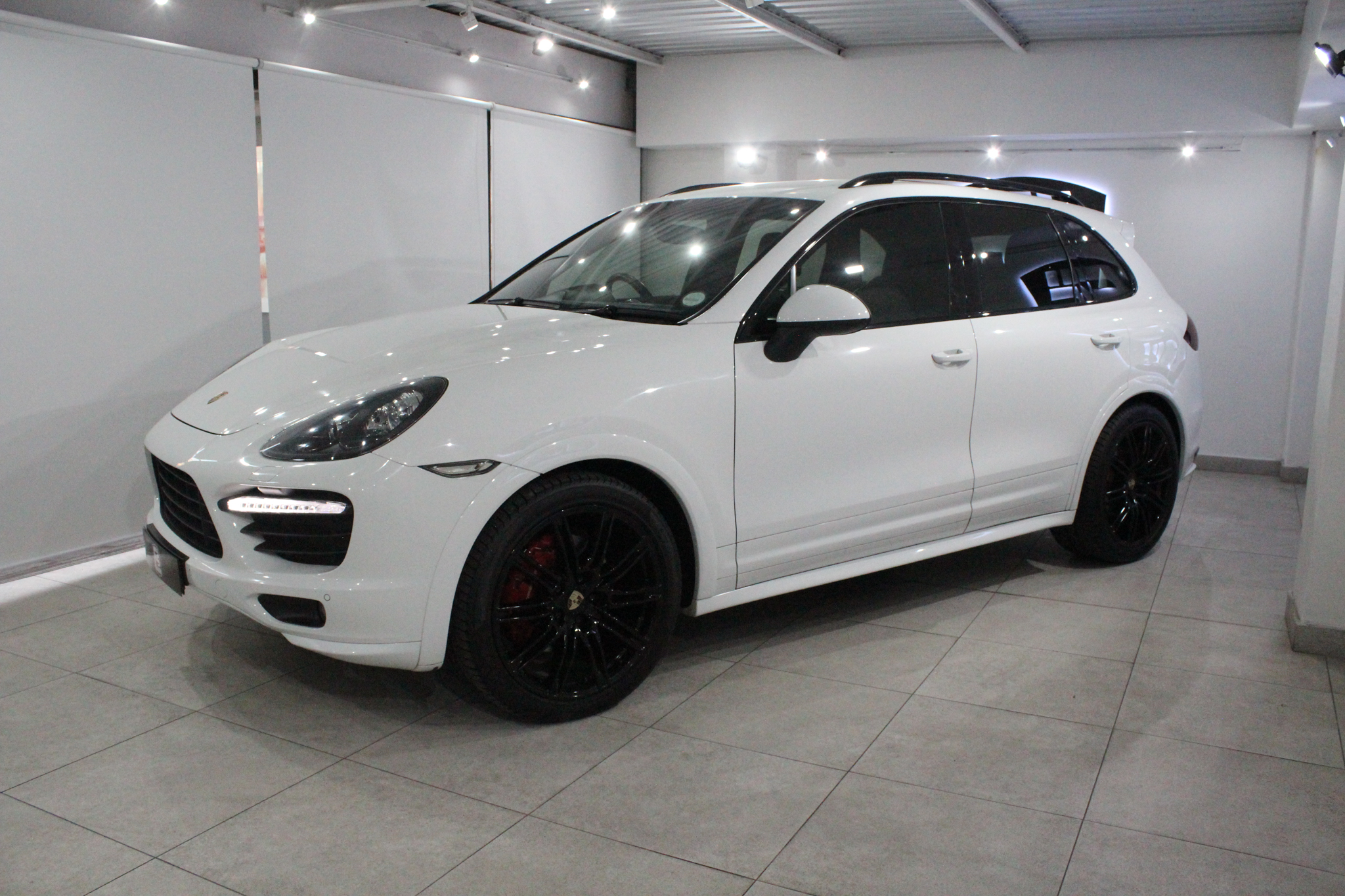 2013 Porsche Cayenne GTS