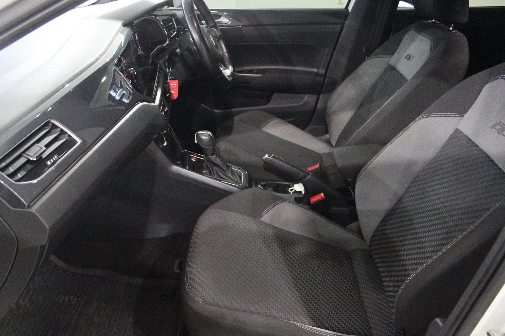 2021 Volkswagen Polo Hatch 1.0TSI Highline R-Line Auto