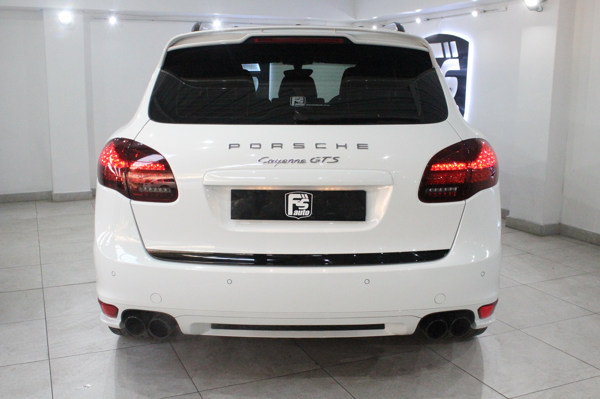 2013 Porsche Cayenne GTS