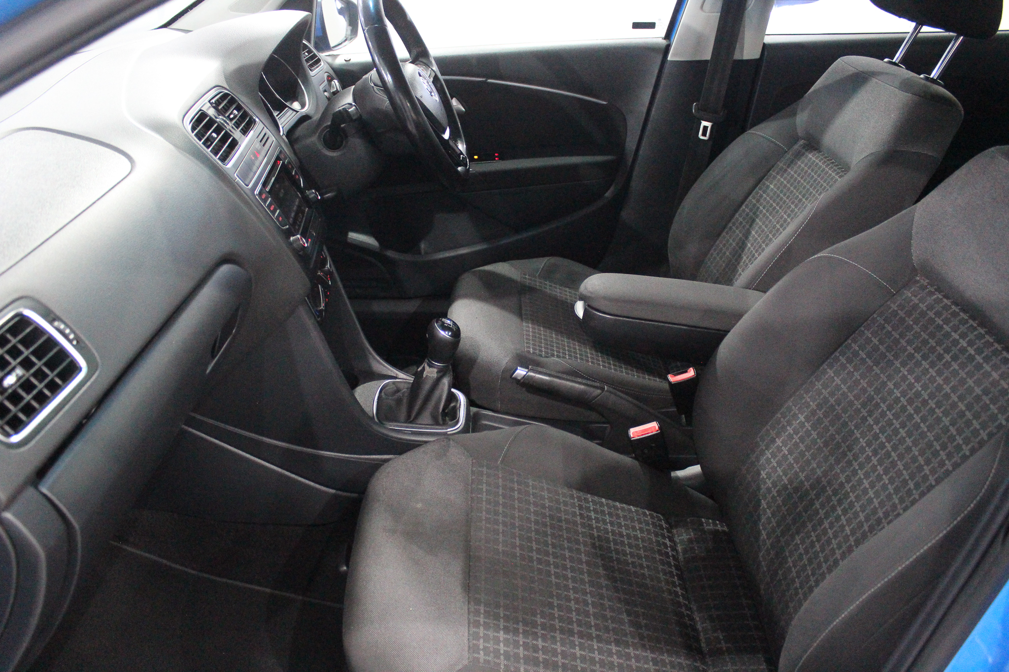 2015 VOLKSWAGEN POLO 1.2TSI COMFORTLINE