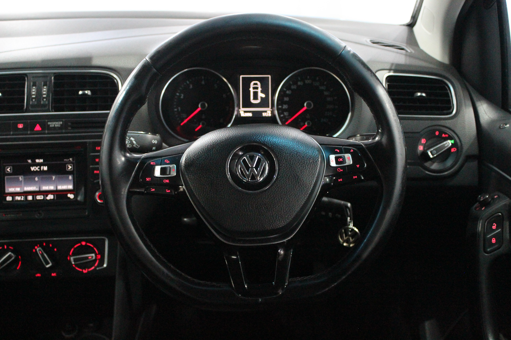 2015 VOLKSWAGEN POLO 1.2TSI COMFORTLINE