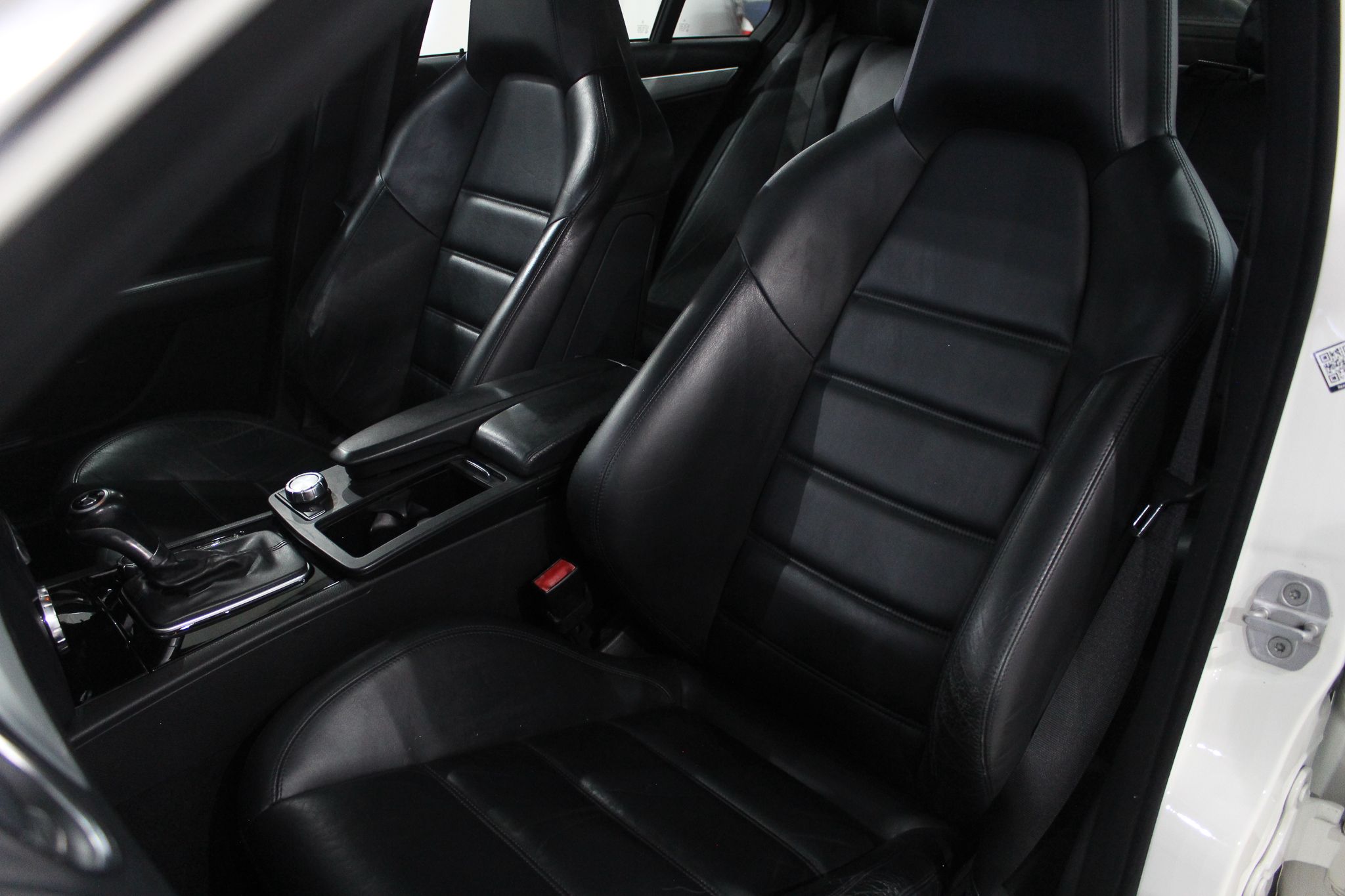 2012 MERCEDES – BENZ C63 AMG