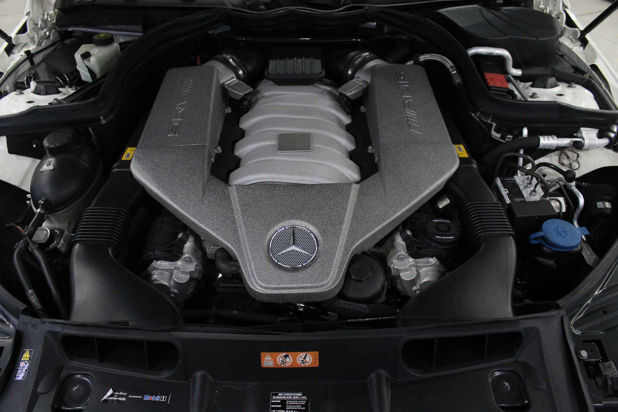2012 MERCEDES – BENZ C63 AMG