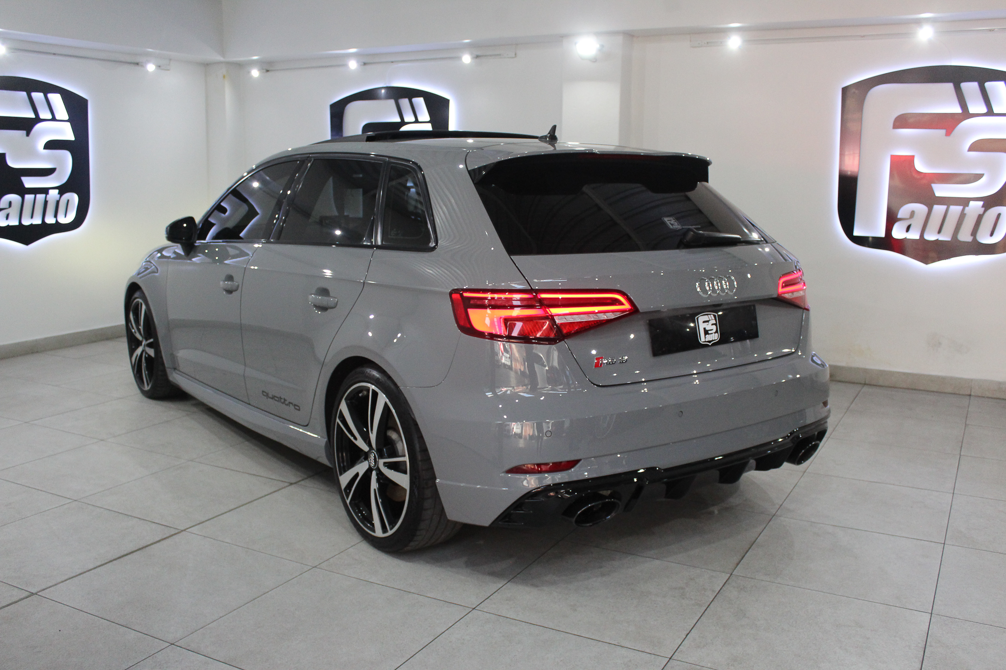 2021 Audi RS3 Sportback Stronic