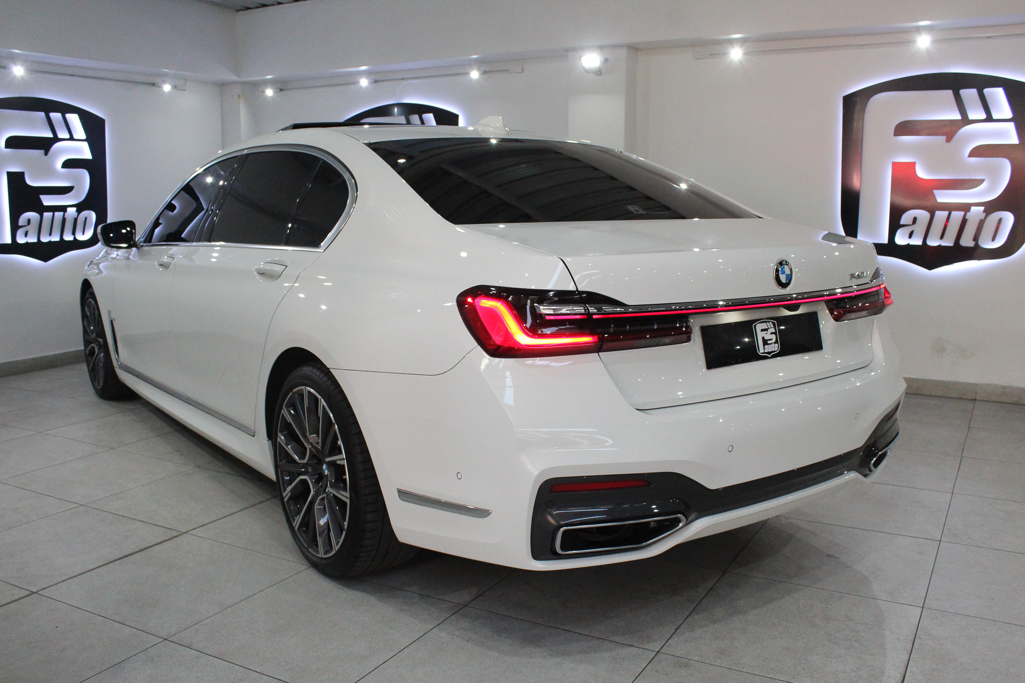 2021 BMW 740Li Msport