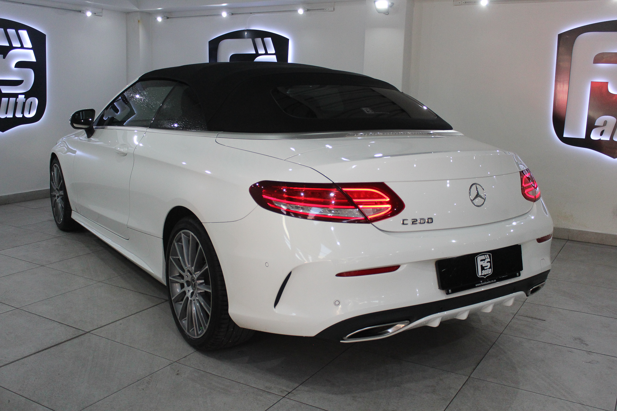 2018 MERCEDES BENZ C200 AMG CABRIOLET