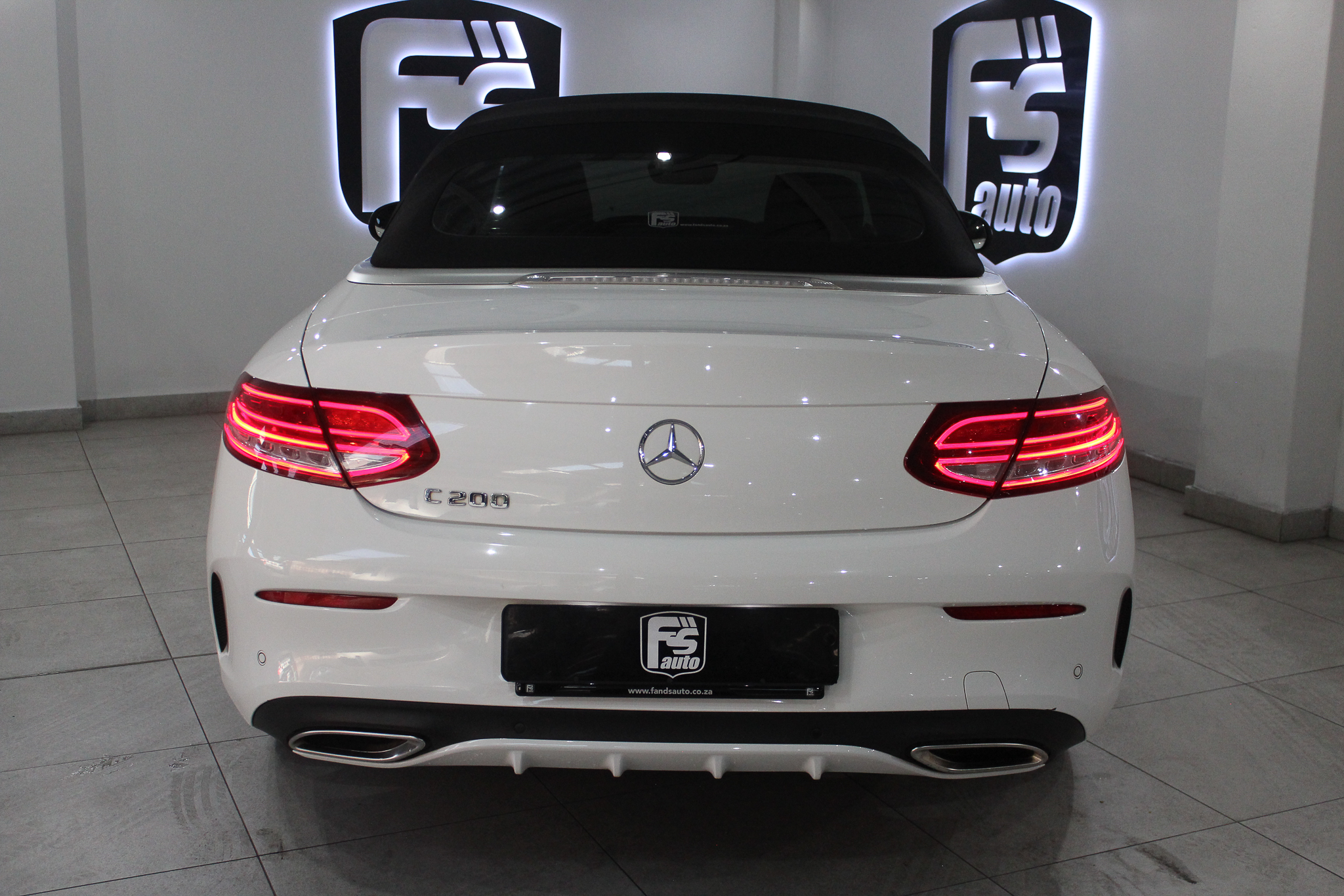 2018 MERCEDES BENZ C200 AMG CABRIOLET