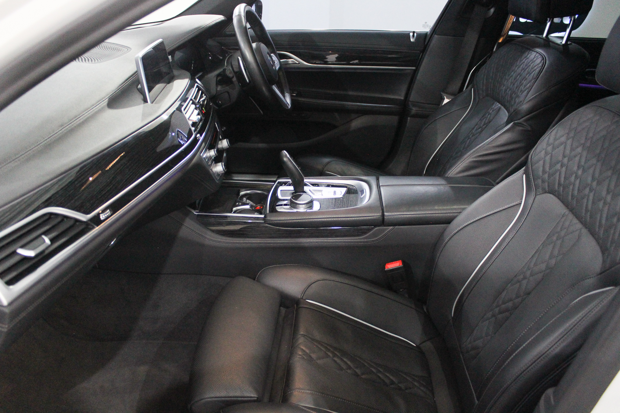 2021 BMW 740Li Msport