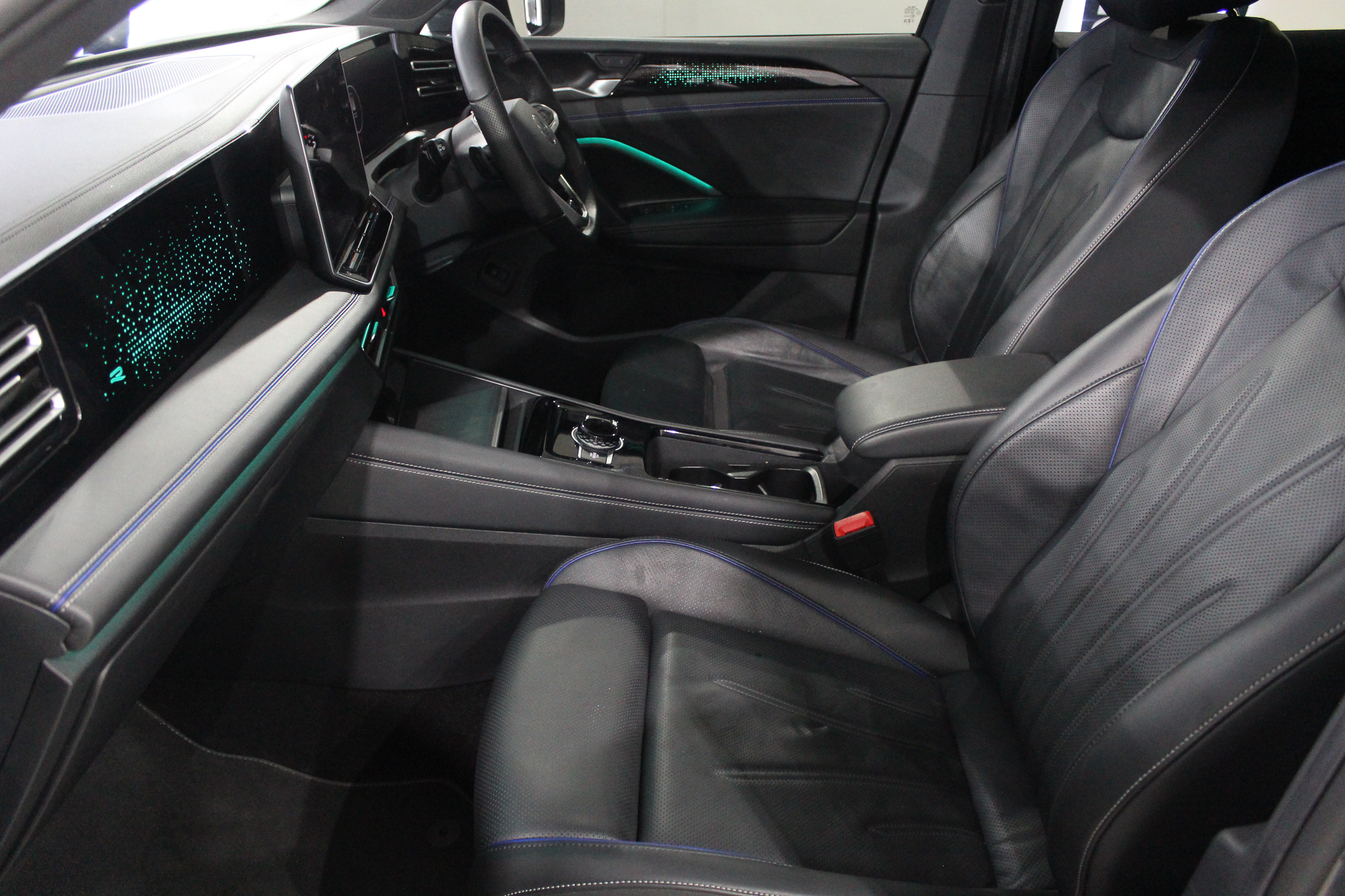 2025 Volkswagen Tiguan 1.4TSI R-line