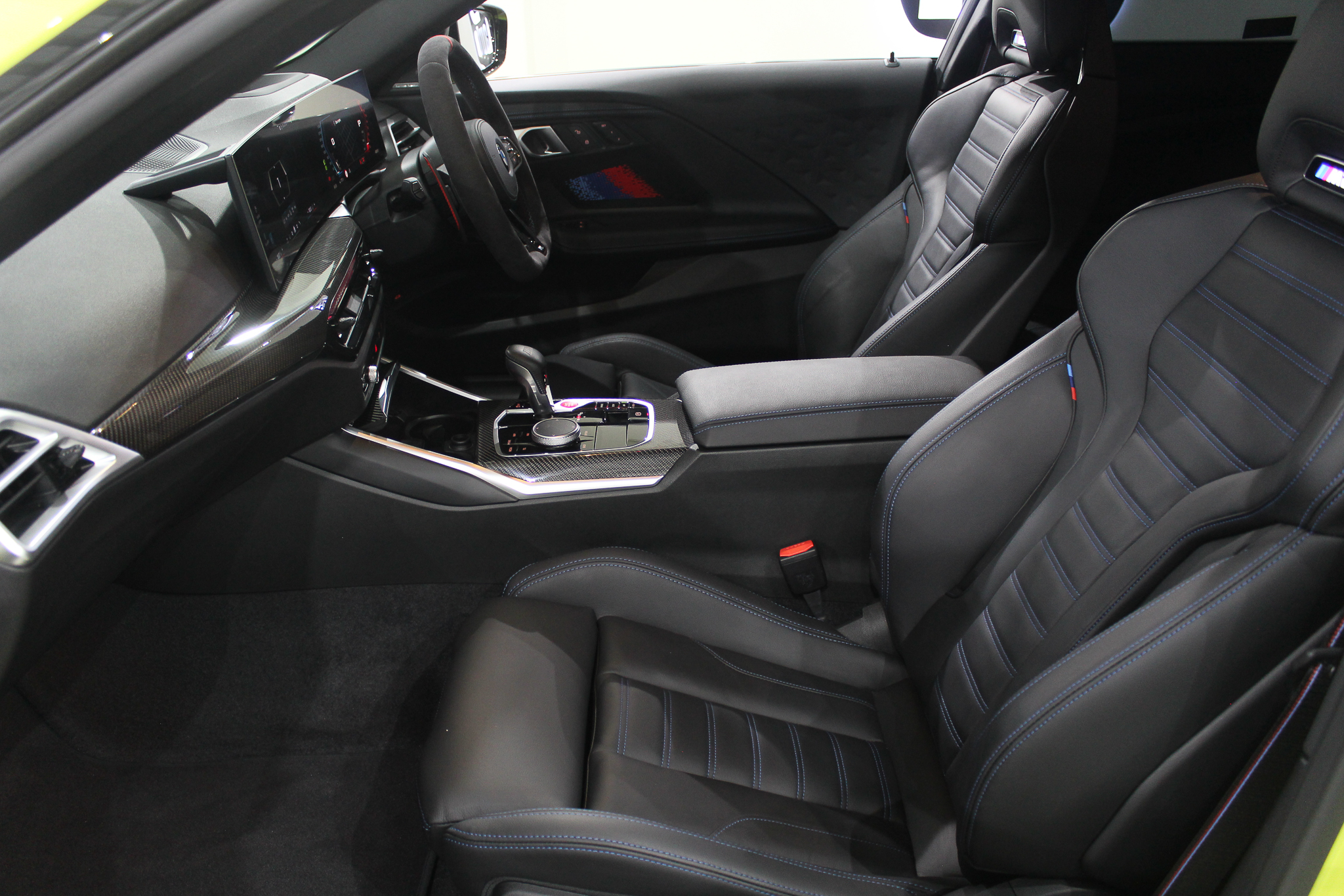 2025 BMW M2