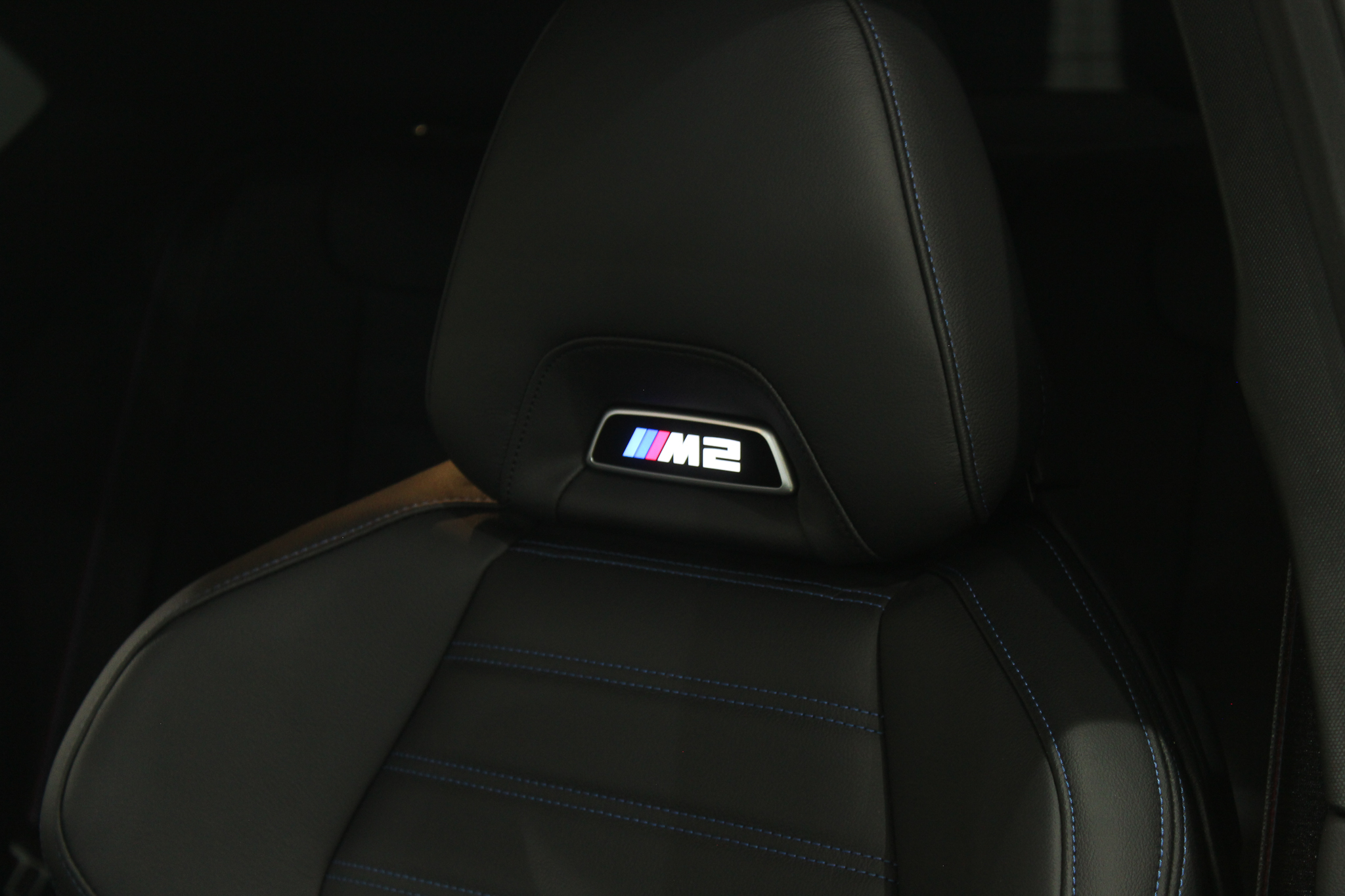 2025 BMW M2